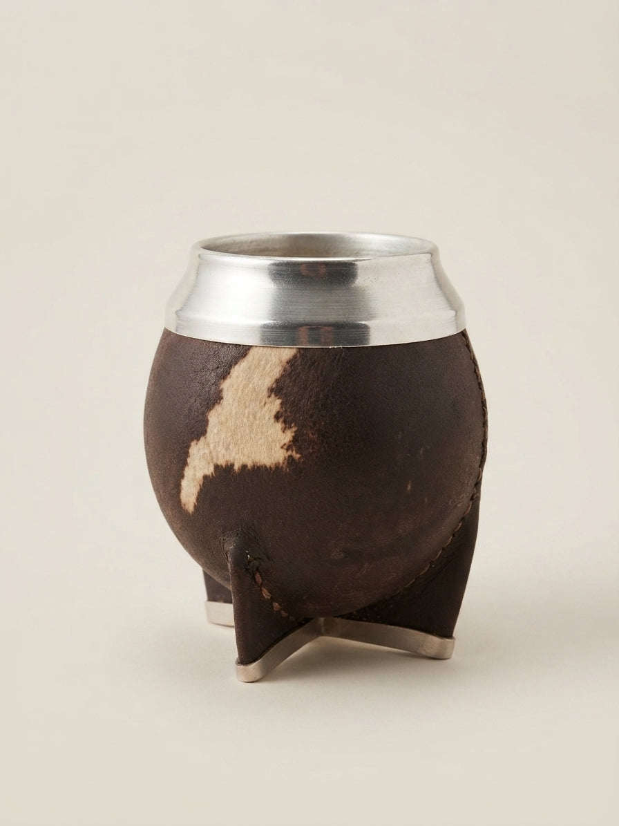 Mate de Calabaza Forrado en Cuero Crudo