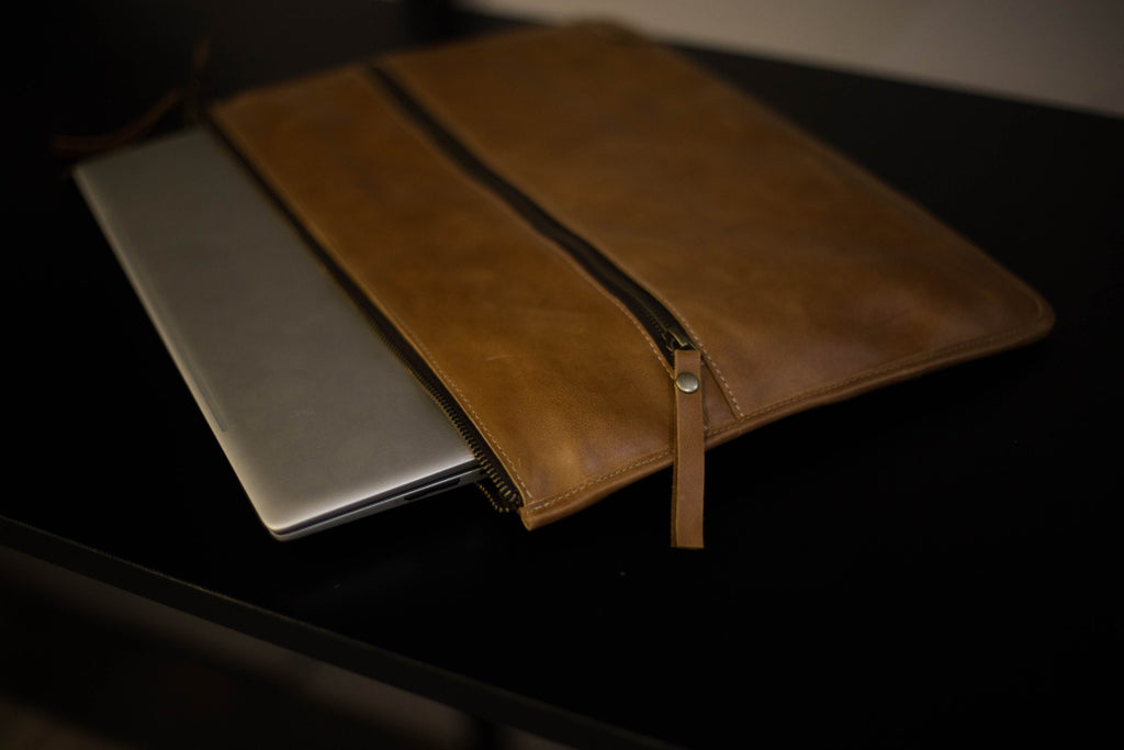 Portalaptop de Cuero Personalizado – Regalo Corporativo Premium